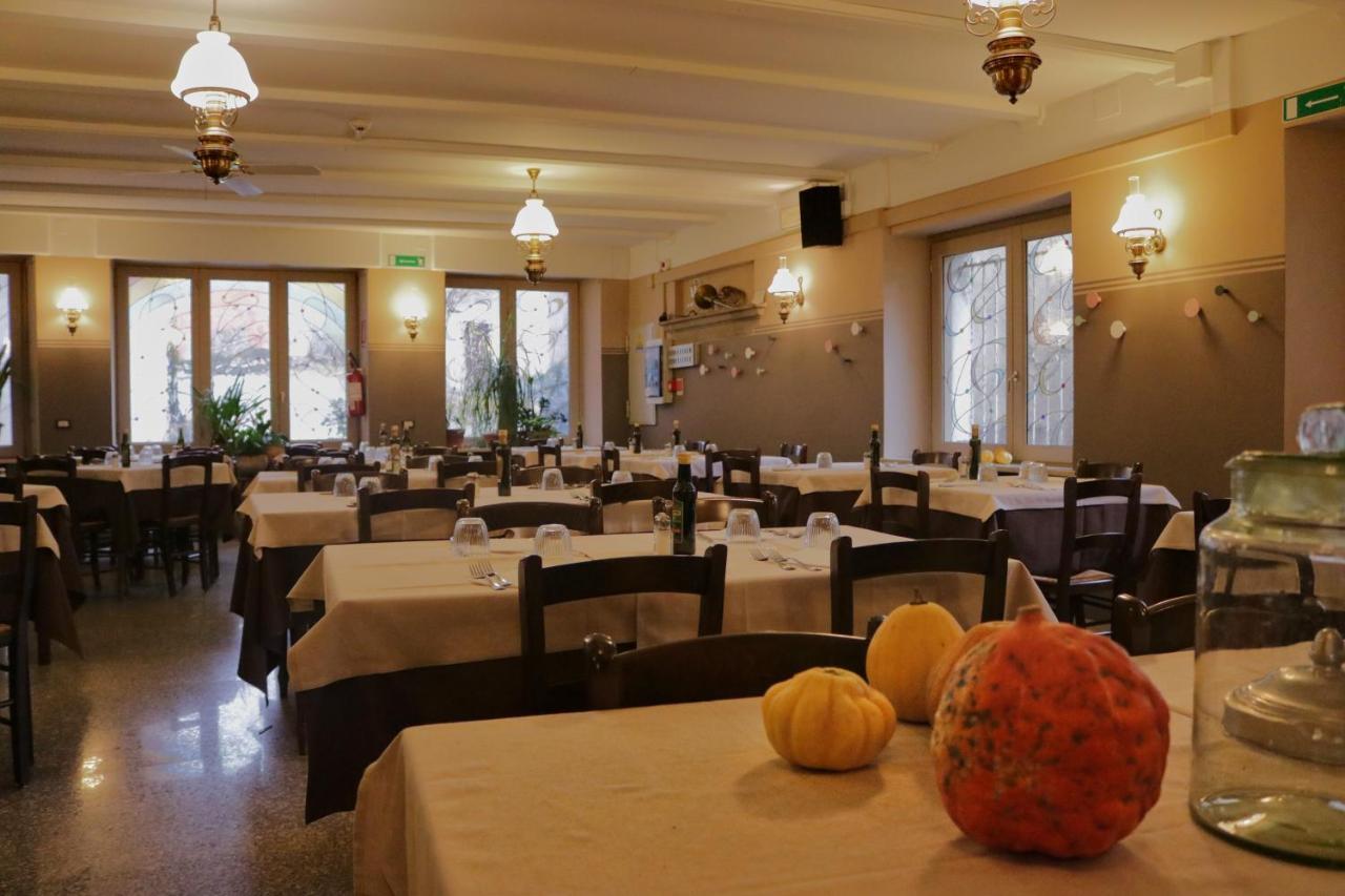 Albergo Ristorante Sole Fanano Buitenkant foto